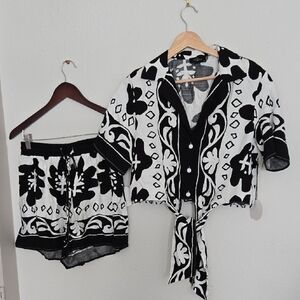Milk And Honey Black and White Floral Two-Piece Set Size S